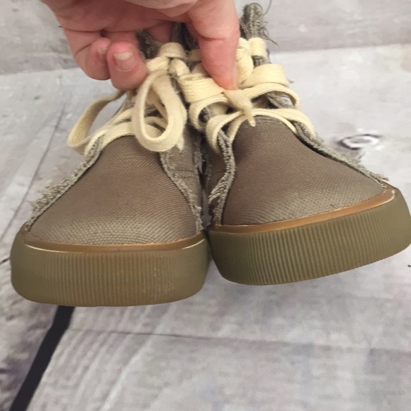 Weebok Shoes in size 10 new ! - Picture 9 of 16